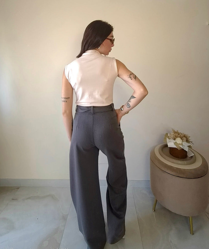 Top smanicato collo alto